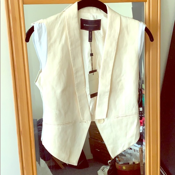 BCBG Vest - Picture 1 of 3